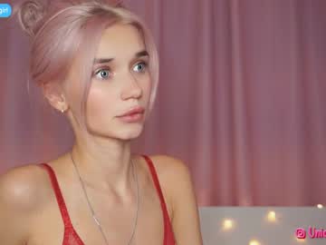 girl
        elisa_baby_girl cam image #3087938