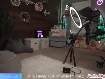 girl
        heatherbby cam image #1666273