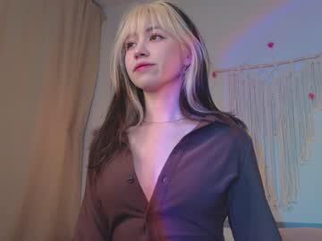 girl
        y_u_m_i_k_a cam image #1222404