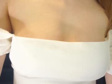 girl
        lunavinson cam image #1597521