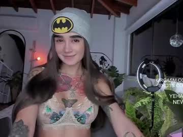 girl
        lonelly_lolly98 cam image #769981