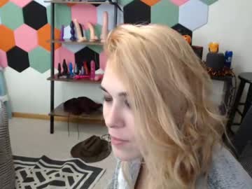 girl
        badkittycass cam image #129682