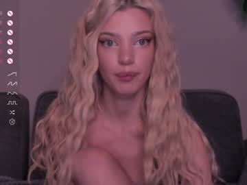 girl
        ramonatorres_ cam image #922300