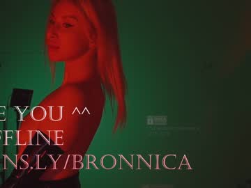 girl
        bronnica cam image #1550830