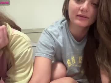 girl
        tanawaters cam image #1731443