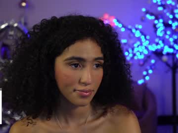 girl
        amnie_ cam image #617019