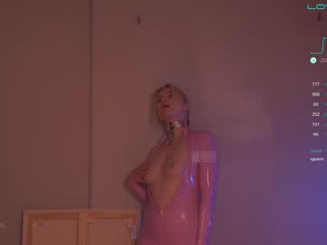 girl
        bronnica cam image #1441028