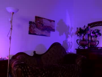 girl
        jessiccaburns cam image #2269835