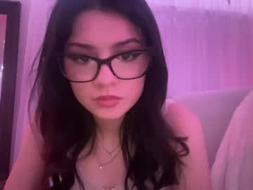 girl
        samantha1282 cam image #1734188