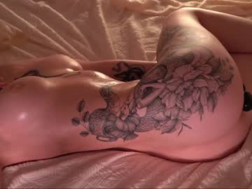 girl
        coastaldivas cam image #12942