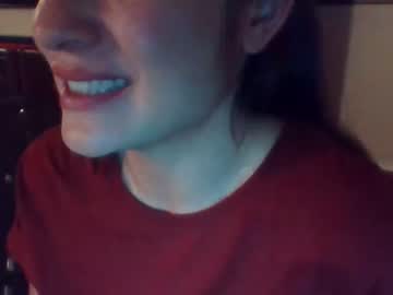 girl
        cukqueen436282 cam image #2200477