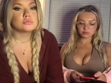 girl
        katya101 cam image #1380151