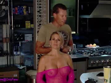 couple
        wildwifebarbie cam image #1789001