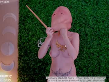 girl
        runesy cam image #2277587
