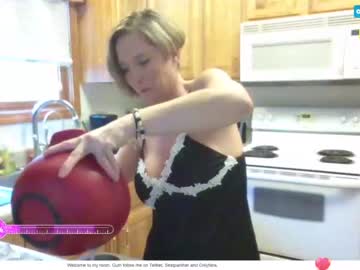 girl
        champagnefun cam image #3365920