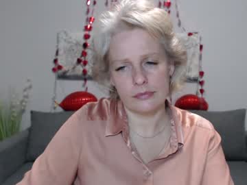 girl Milf & Teen Sex Cam Girls with dianabakers