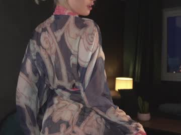 girl
        infinitysoul_ cam image #1894555