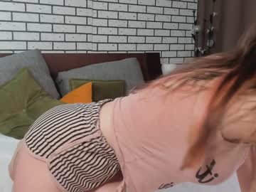 girl
        marielevis cam image #2882443