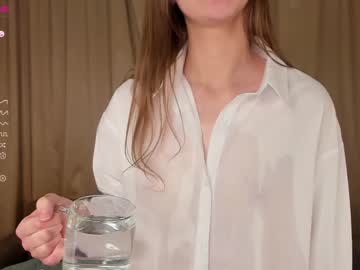 girl
        anna_trass cam image #2696512