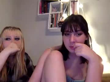 girl
        wallabyxxx cam image #344247