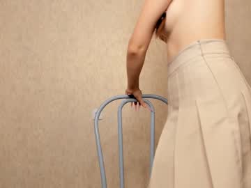 girl
        krisdimond cam image #750655