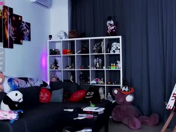 girl
        madnessalise cam image #175256