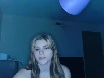 girl Milf & Teen Sex Cam Girls with elliewilliamsgf