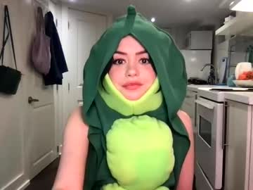 girl
        littlesugarpea cam image #1155846
