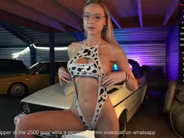 girl
        little_dutch cam image #2107816