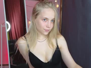 girl
        appr0ved cam image #2480217