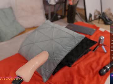 girl
        missqueenlust cam image #904046
