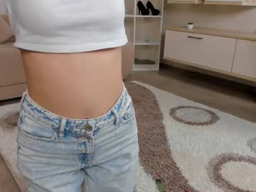 couple
        lessentace cam image #2085542