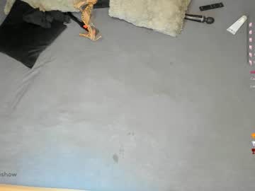 couple
        theanytimeshow cam image #3208293