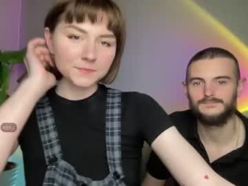 couple
        m4rk_and_cl4udi4 cam image #1390938