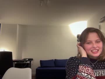 girl
        lillybambus cam image #3000037