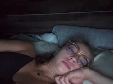 girl
        kiravixen cam image #2027336