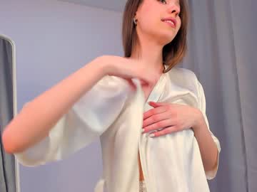 girl
        wanda_robinson cam image #1277597