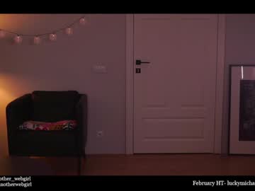 girl
        _mariarty_ cam image #824500
