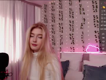 girl
        vonnalein cam image #2536420