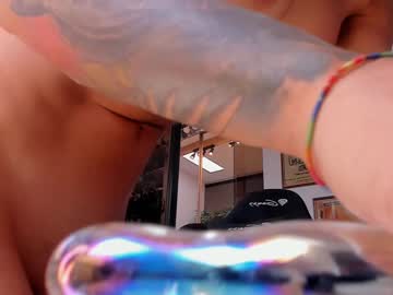 girl
        lenna_godess cam image #324789