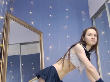 girl
        kriskras__ cam image #2120587