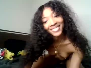 girl
        sweetestangel_305 cam image #414142