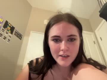 girl
        luciii_star cam image #2227916