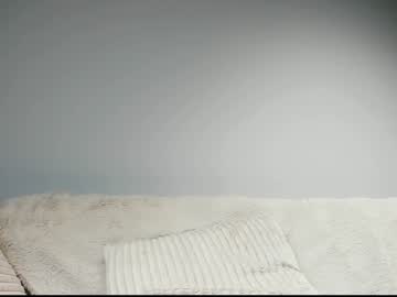 girl
        aria_diaz cam image #2640506