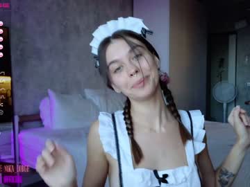 girl
        nika_lodge cam image #2072937