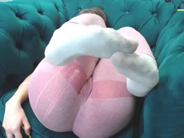 girl
        nancycute__ cam image #681539