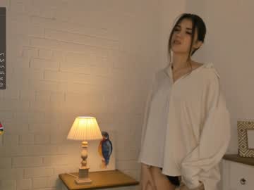 girl
        baileywalton cam image #2353214