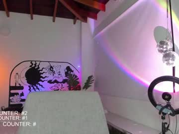 girl
        lonelly_lolly98 cam image #1402636