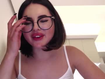 girl
        playnofuckinggames cam image #1211492