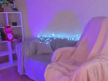 girl
        kralya_smile cam image #570307